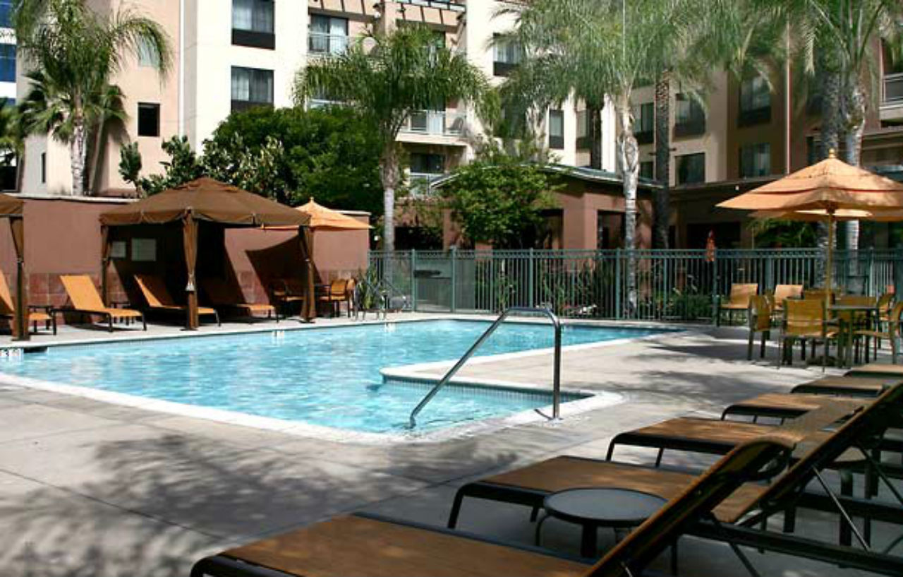 Courtyard Los Angeles Burbank Airport Extérieur photo